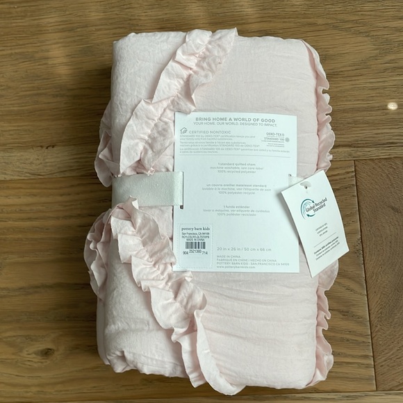Pottery Barn Kids Casual Pink Ruffle Recycled Quilted Sham, NWOT - Picture 2 of 9